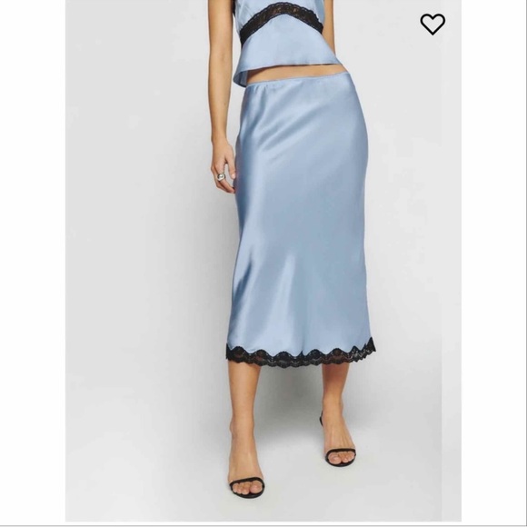 Reformation Dresses & Skirts - NWT Reformation Arie Midi Silk & Lace Skirt in Horizon Size 4